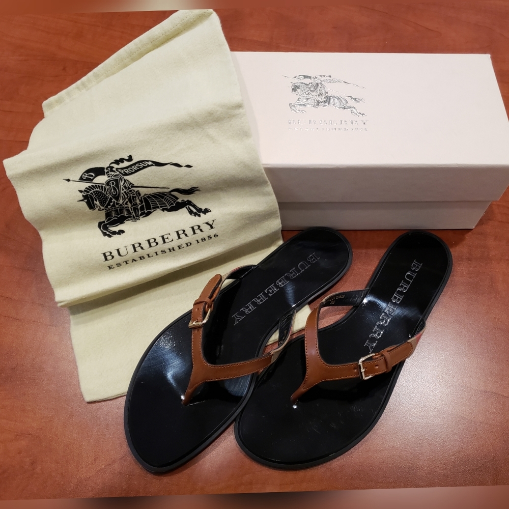 Auth Burberry Horsecheck flat thongs size Eu 38